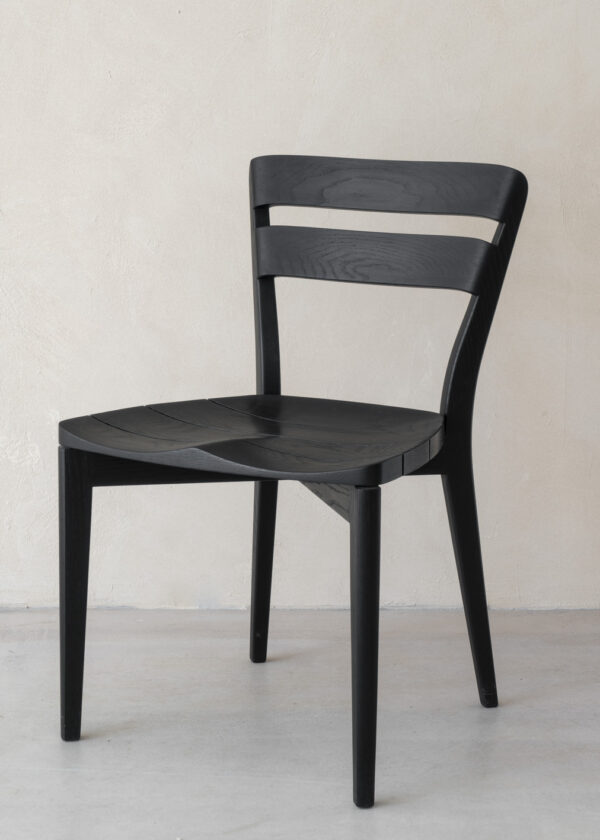 Ivor Chair 002 - Image 1