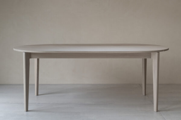 Ivor Oval Table - Image 3
